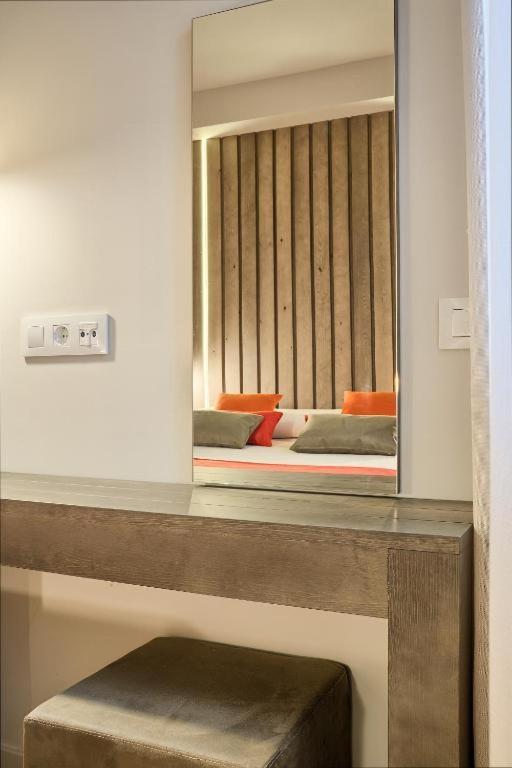 1935 Hotel Boutique & Apartments - Adults Only Roses Zimmer foto